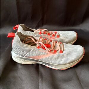 Brooks Women's Athletic Shoes - Gray and Coral